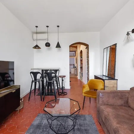 Charmant T2 Atypique De 50m2 En Plein Coeur D'ajaccio * Ajaccio (Corsica)